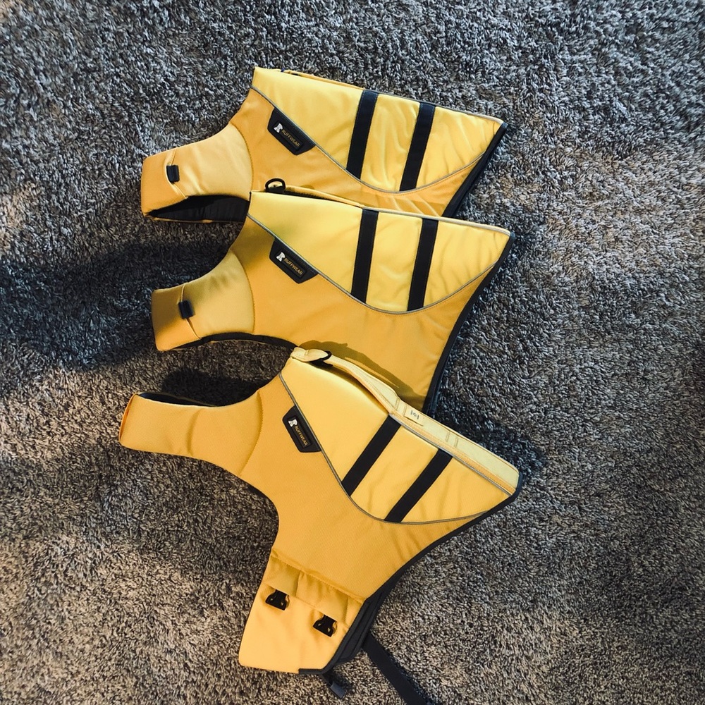 COPY - Ruffwear Dog life jackets.